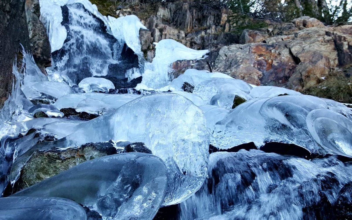Sky Meadows waterfall