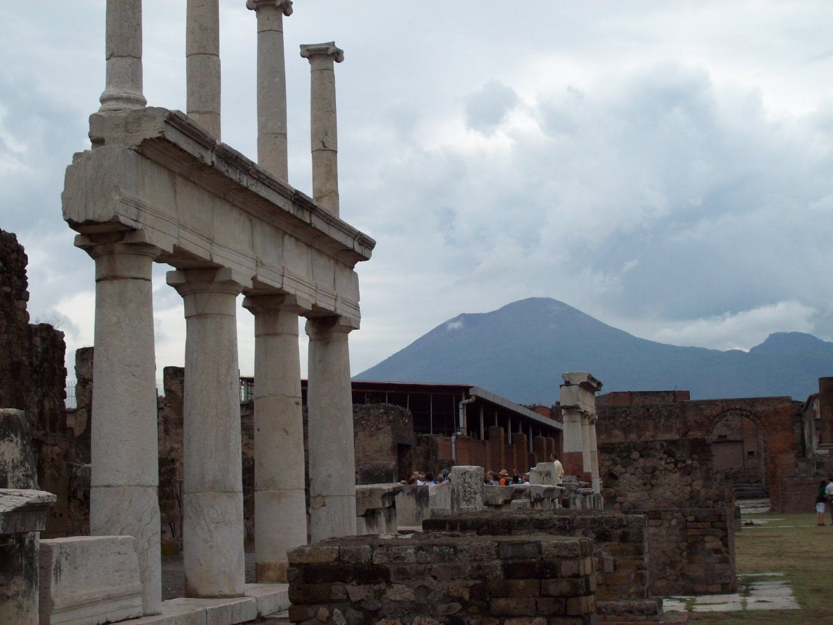 Pompeii On Rainy Day Mt Vesuvius