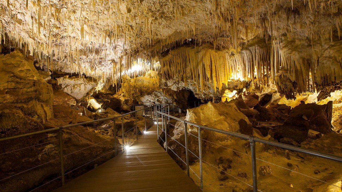 Jewel Cave