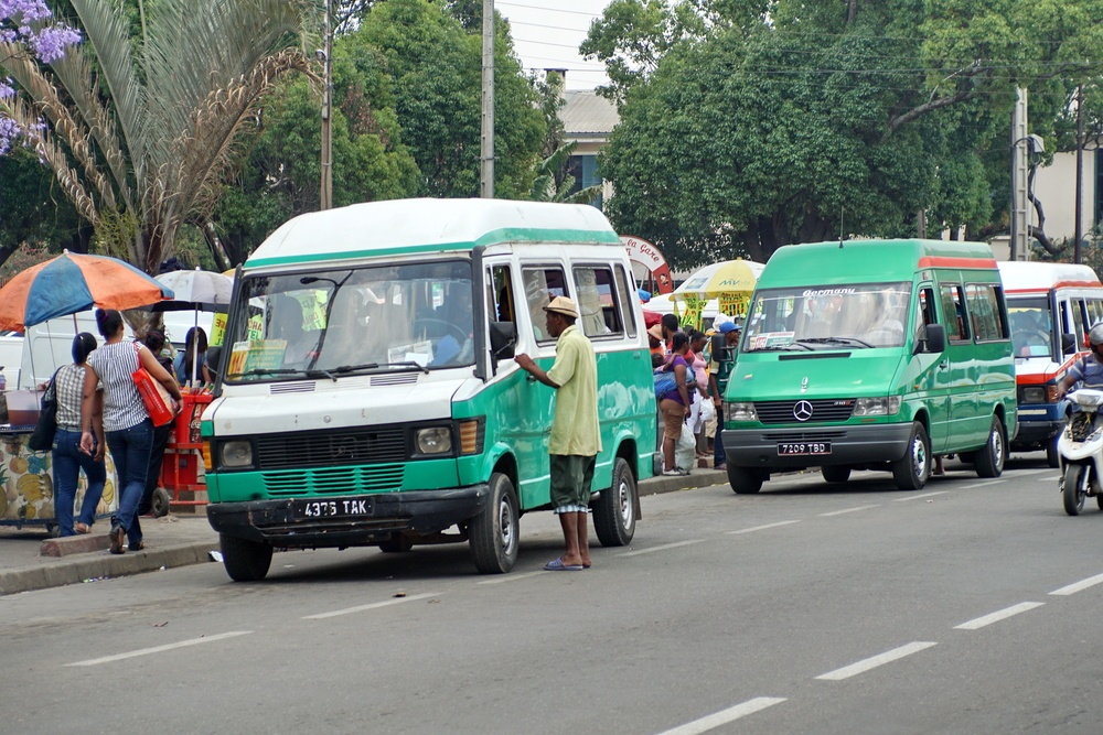 madagascar bus