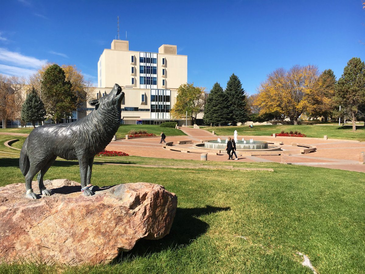 Library building and campus at Colorado State University, Pueblo
